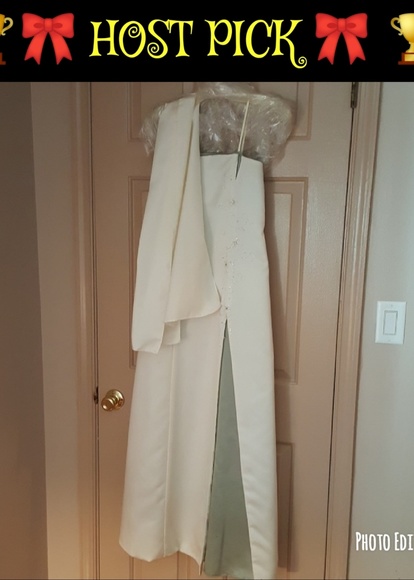 Alexia Designs Other - 🏆🎀HOST PICK🎀🏆 Alexia Designs Gown w/Wrap